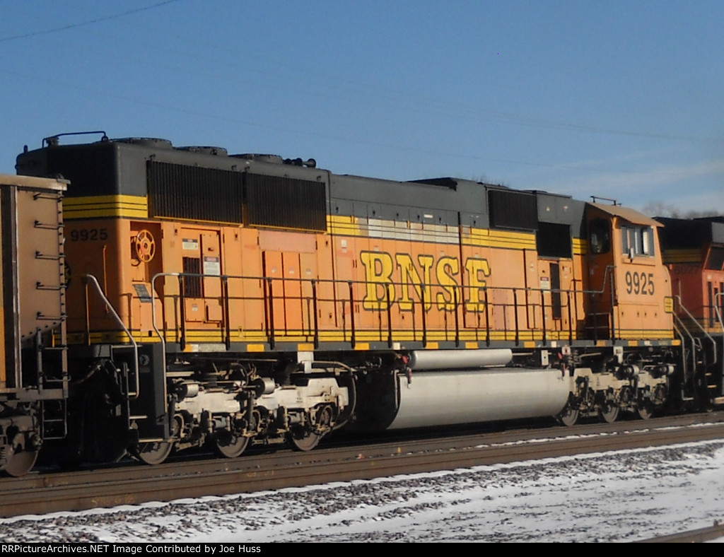 BNSF 9925